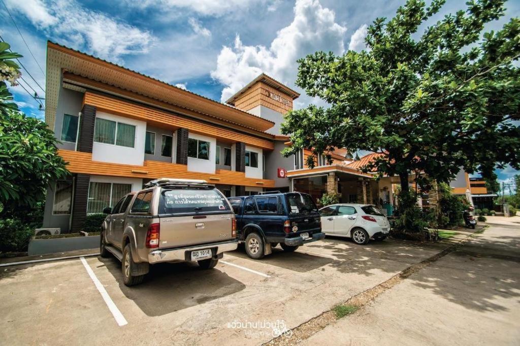 Winhouse Hotel Nan Exterior photo